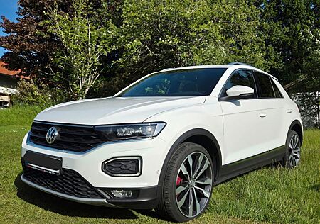 VW T-Roc Volkswagen 2.0 TSI DSG 4MOTION Sport, AHK