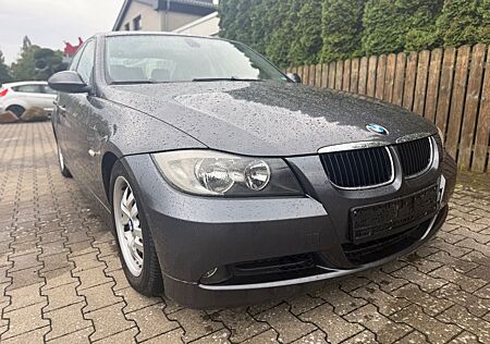 BMW 320d Lim. NAVI/SITZHEIZUNG/LEDER