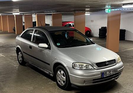 Opel Astra 1.6 16V -