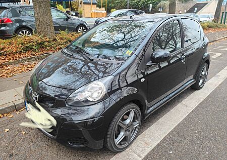 Toyota Aygo (X) Aygo (X) 1,0-l-VVT-i -