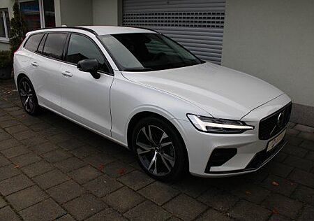 Volvo V60 B4 D Plus Dark LED Navigation Leder AHK BLIS