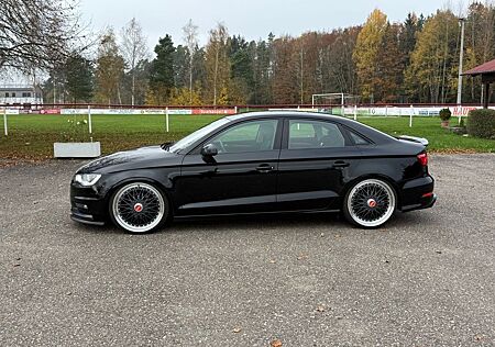 Audi A3 2.0 TDI quattro 20 Zoll Felgen Sportpaket