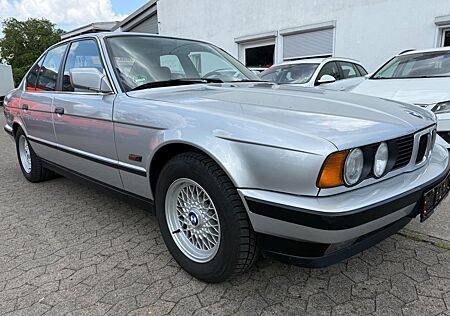 BMW 535i *Aut*EFH*126TKM*Wie Neu*Original Auto*