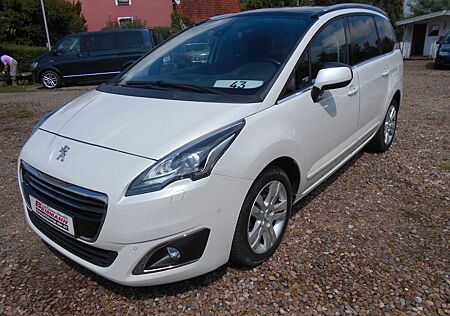 Peugeot 5008 Allure/7Sitzer/Pano/Navi/Top Ausstattung