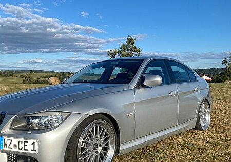 BMW 330d Edition Sport Edition Sport atm navi