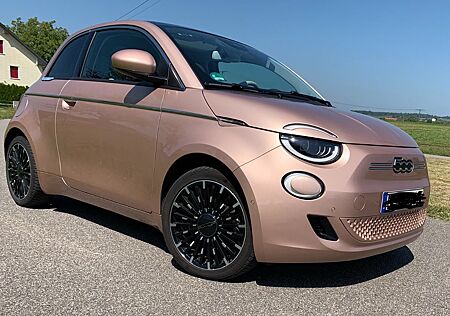 Fiat 500E "la Prima" Limousine 42 kWh La Prima