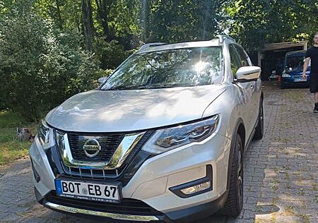 Nissan X-Trail TEKNA 1.6 DIG-T TEKNA