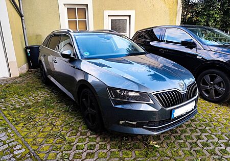 Skoda Superb 2.0 TDI SCR 140kW Style Combi