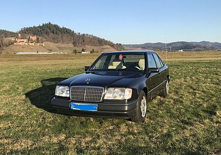 Mercedes-Benz E 200 ELEGANCE Elegance Limousine Automatik