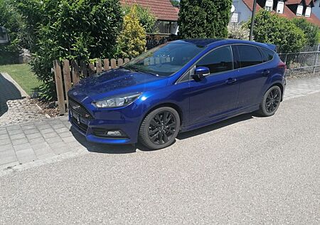 Ford Focus 2,0 EcoBoost ST ST