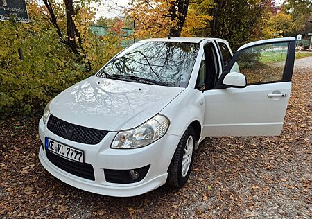 Suzuki SX4 City aus Rentnerhand - Tüv 10.2026