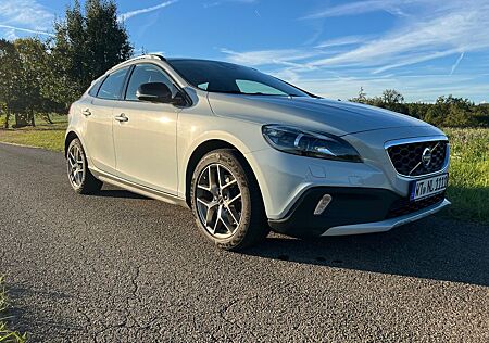 Volvo V40 CC T5 AWD Geartronic YOU!