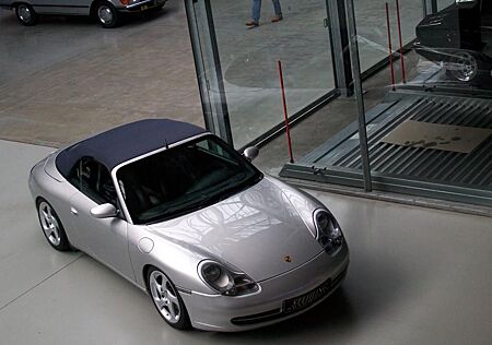 Porsche 996 Carrera Cabriolet Carrera