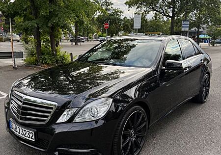 Mercedes-Benz E 350 CGI BlueEFFICIENCY AVANTGARDE AVANTGARDE