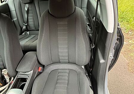 Peugeot 308 Active 1.6 BlueHDi 120 Active