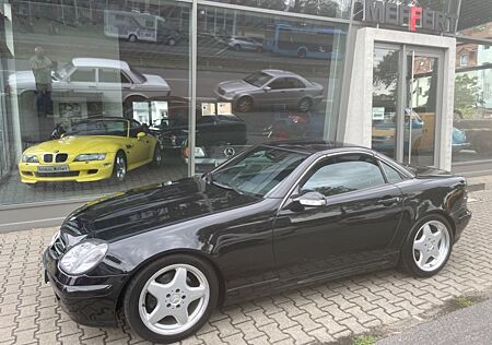 Mercedes-Benz SLK 320