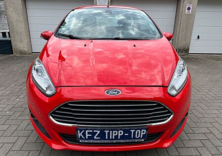 Ford Fiesta Titanium/Scheckheftgepflegt/TÜV Neu/Navi