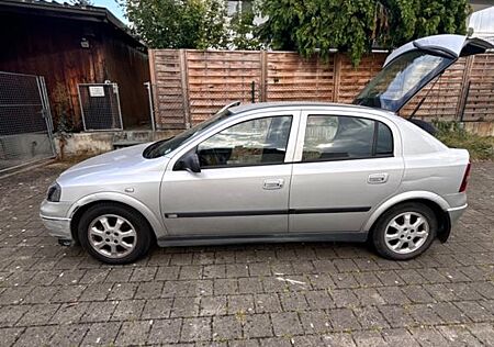 Opel Astra 1.6 Automatik -