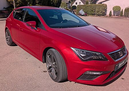 Seat Leon FR 140kW DSG Apple BEATS ACC Virtual