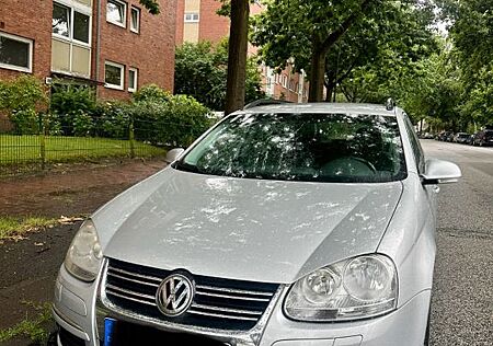 VW Golf Volkswagen 1.4 TSI 90kW SCHECKHEFT GEPFLEGT