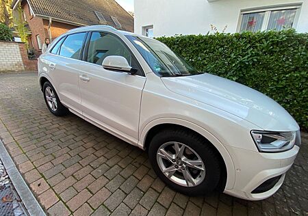 Audi Q3 2.0 TDI -