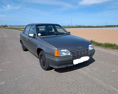 Opel Kadett E 1.6i Tiffany Automatik Stufenheck