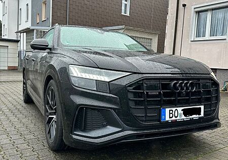 Audi Q8 50 TDI quattro tiptronic competition pl. ...