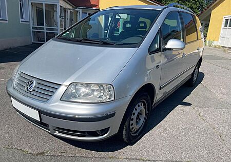 VW Sharan Volkswagen Trendline NAVI 7 SITZER KLIMAAUTOMATIK