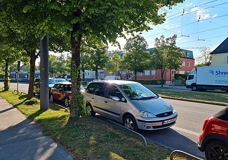 Ford Galaxy 2.3 16V Ghia 7-Sitzer Ghia