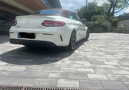 Mercedes-Benz C 63 AMG Performance HeadUP Burmester