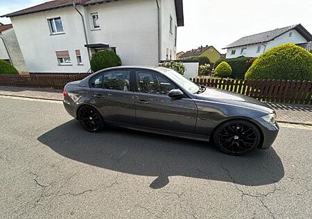 BMW 318i -