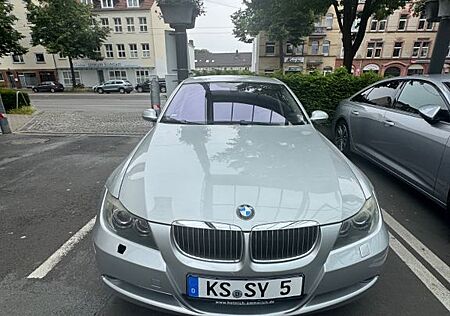 BMW 318i -