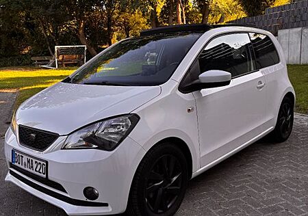 Seat Mii 1.0 75 PS Style Pano, Beats, Black, TÜV neu