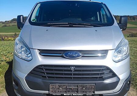 Ford Tourneo Custom 2.2 TDCI