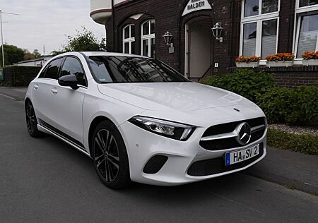 Mercedes-Benz A 180 d 7G-NAVI-SOUND-SHZ