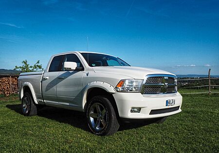 Dodge RAM Sport Quad Cab 4x4 LPG