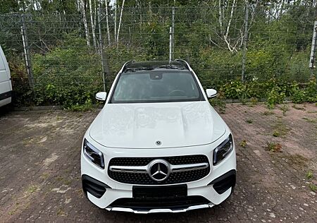 Mercedes-Benz GLB 200 GLB 200d DCT AMG Line PANO MEMORY AMBIENTE