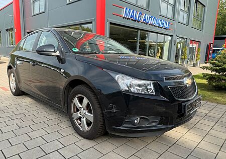 Chevrolet Cruze Hatchback LT ( 1 Hand / ab.AHK)