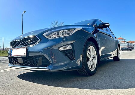Kia Cee'd Ceed 1.6 CRDi 136 PS, Motor überholt, top