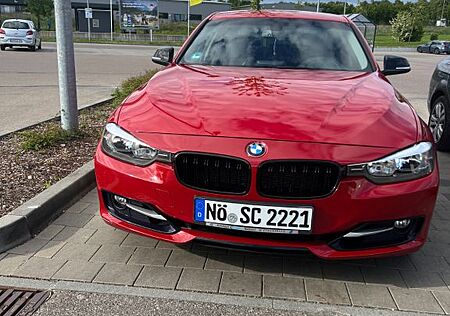 BMW 320i Sport Line M Sportfahrwerk Automatik