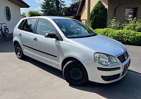 VW Polo Volkswagen IV Tour/Klimatronik,PDC,TÜV Neu,Sitzheizung