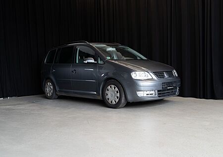 VW Touran Volkswagen Trendline HU Nov 2025
