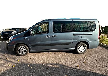Peugeot Expert Tepee Expert Long Allure Rampe viel Platz
