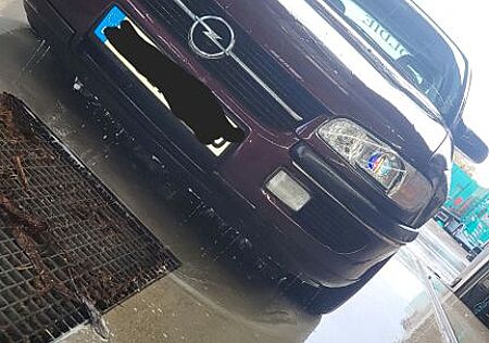 Opel Omega 2.0 16V CD CD