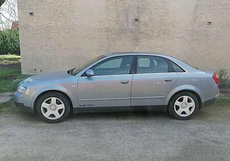 Audi A4 2.5TDI 114kW -