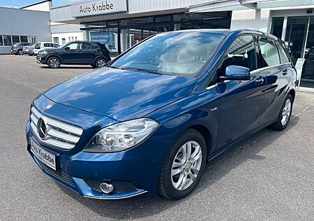 Mercedes-Benz B 180 - NAVI,PANORAMA,AHK,ALU, KLIMA,SITZHEIZUNG