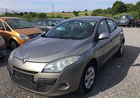 Renault Megane Expression 1.6 16V