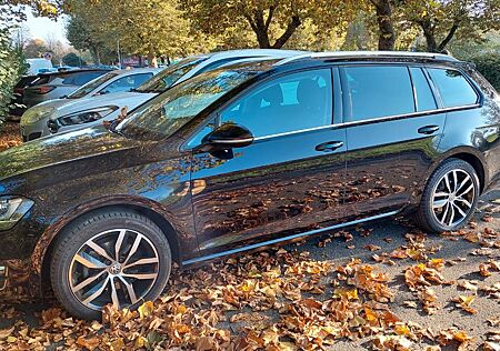 VW Golf Volkswagen Variant 1.4 TSI Highline*DSG*AHK*Standheiz*