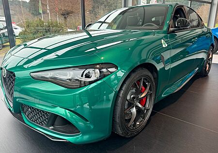 Alfa Romeo Giulia Quadrifoglio harman/kardon KarbonPaket