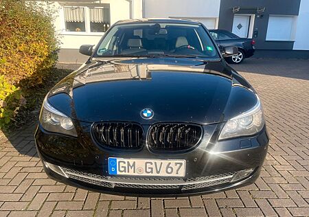 BMW 525d A -